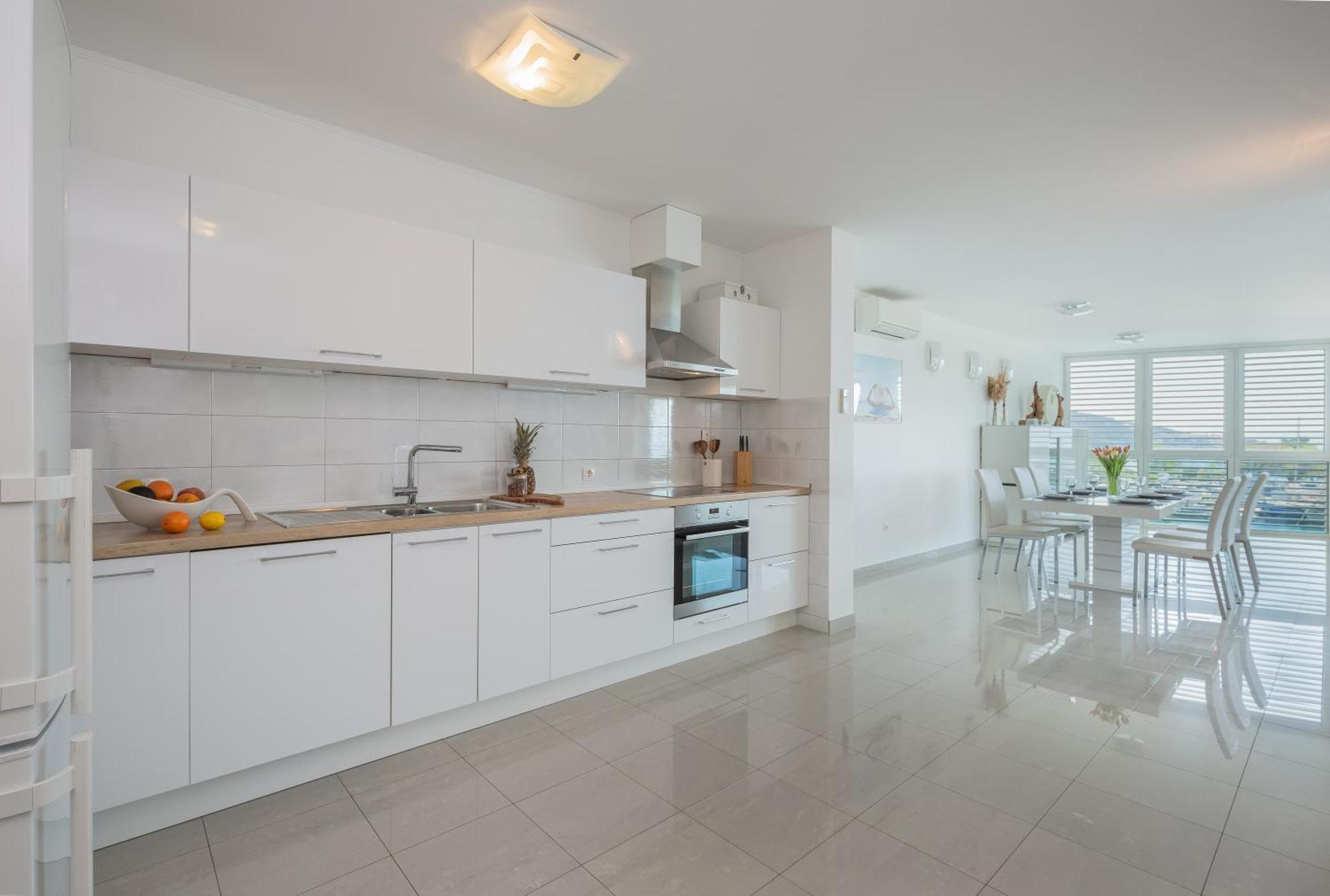 Ap 4+2 In One Of The Most Luxury Building In Omiš Chambre photo